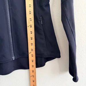 Lululemon Mesh Is More Jacket Black SIZE 6 Fitted Stretch Soft‎ Sporty Running thumbnail 15