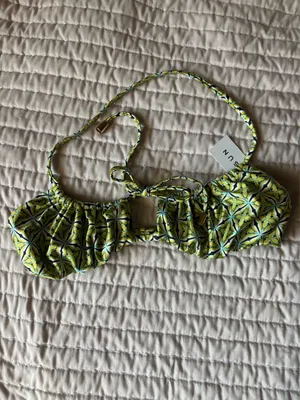 PacSun Pacing swim suit thumbnail 5