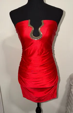 Windsor Strapless Red Ruched Mini Dress with Gold Detailing Size Medium thumbnail 1