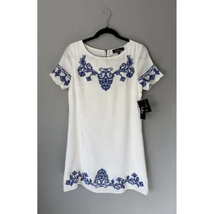Lulus Tale to Tell Blue Ivory Embroidered Shift Dress XS NWT Read thumbnail 2