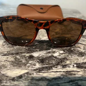 Tortoise Shell Sunglasses Brown thumbnail 3