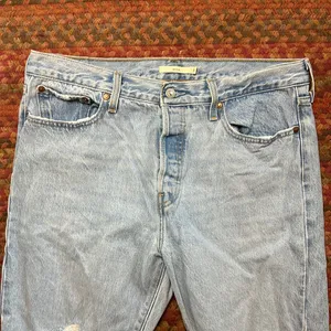 Levis Light Wash Wedgie Distressed Slim Fit Jeans Beach Ripped thumbnail 2