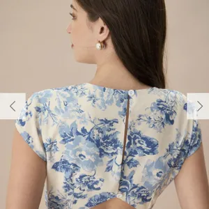 RIHOAS The Blue Round Neck Cap Sleeve Floral Midi Dress thumbnail 5
