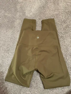 Lululemon Wunder Under Leggings 25” thumbnail 2
