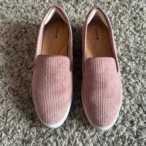 Birdies The Swift Corduroy Slip On Sneakers Women’s Size 9.5 Carnation P… thumbnail 4