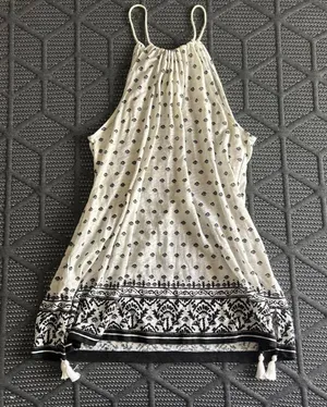 Women’s vineyard Vines White/Black Halter Blouse with Black Polka Dots and a Black Ornate Border at the Hem, Size S thumbnail 1