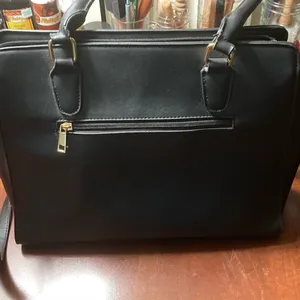 Large black women’s  3-piece handbag set thumbnail 12