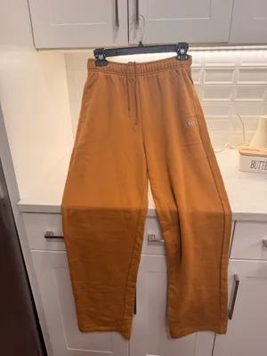 Alo Sweatpants Yoga thumbnail 3