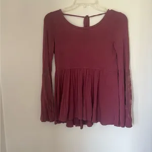 American Eagle Soft & Sexy Lace Sleeve Top Size XS Cutout Back thumbnail 12