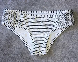 Frankie’s Bikinis Koa Bottoms thumbnail 3