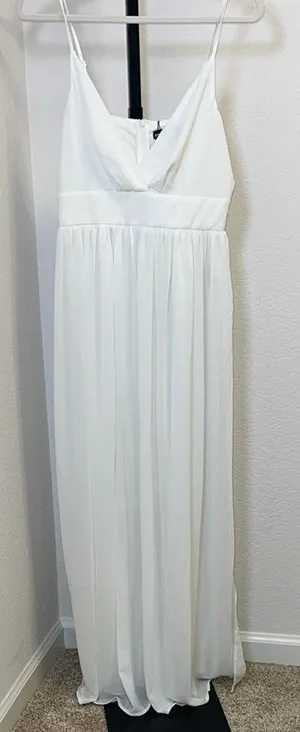 Elegant White Maxi Dress‎ thumbnail 1