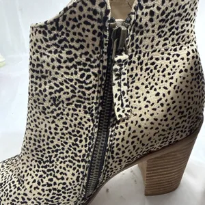 Mia Animal Print Ankle Boots 3” Heel Womens 8W Soft Upper Rubber Sole Zip Up thumbnail 3