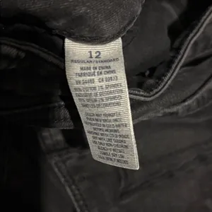 American Eagle Super Stretch Mid Rise Slim Straight Jeans Black Size 12 thumbnail 6