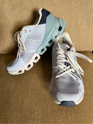 On Cloudflyer 4 Running Shoes Women's 9 Glacier Cobble Blue Athletic Sneakers thumbnail 2