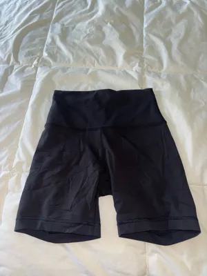 Lululemon Wunder Train Shorts High-Rise 6" thumbnail 2