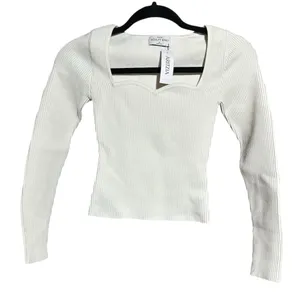 Aritzia Babaton Sculpt Knit Sweetheart Long sleeve XS NWT thumbnail 3