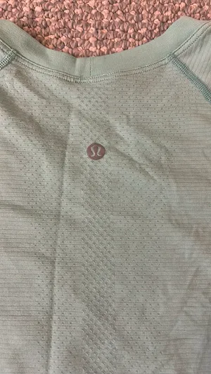 Lululemon Swiftly Tech Short Sleeve thumbnail 3