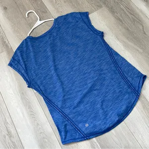 Lululemon Lightweight Top pedal to the medal short sleeve womens Blue (size 8) thumbnail 2