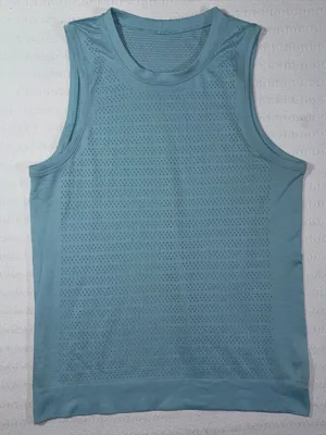 Lululemon Womens Breeze By Breathable Muscle Tank Top Size 6 Workout Running Gym thumbnail 1