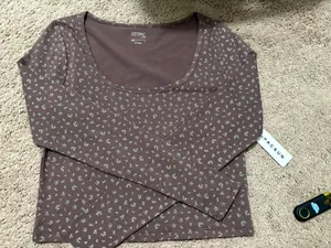 PacSun Long Sleeve Top thumbnail 1