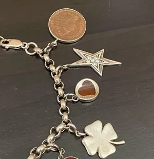 Sterling Silver Vintage 925 12 Charms Bracelet thumbnail 10