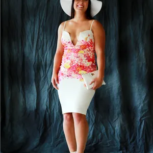 Hello Molly Floral Low Cut Sheath Dress thumbnail 2