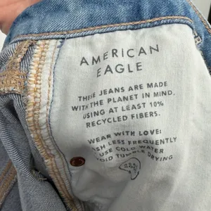 American Eagle Super High Rise Baggy Wide Leg Jeans Women's 18 Short Light Wash thumbnail 4