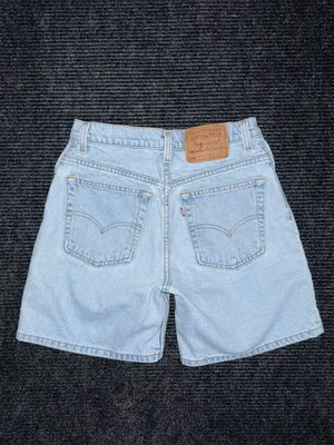 Vintage 90s Levis 550 Relaxed Fit Light Denim Shorts Women 9 / 27 USA Made Jorts thumbnail 2