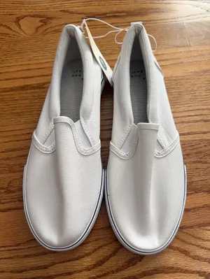 NWT A NEW DAY Slip-On Canvas Sneakers in White SIZE 9 thumbnail 1