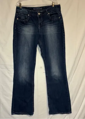 Maurices Women's Bootcut Jeans Mid Rise Dark Wash Stretch Blue Denim Size 13/14 thumbnail 1