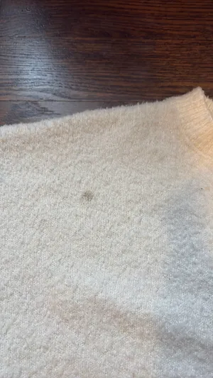 Lilllusory white sweater Size M thumbnail 3
