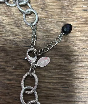 White House Black Market necklace thumbnail 2
