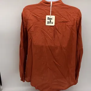 Davi & Dani Button Up Twisted Front Shirt w/Longer Back & Sleeves in Rust Size S thumbnail 2
