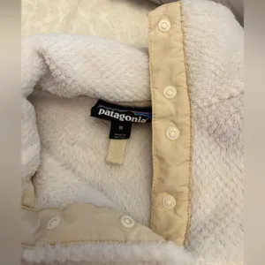 Patagonia Cream Quarter Button up pullover thumbnail 2