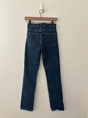 Reformation straight leg jeans in Huntington thumbnail 2