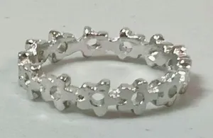 Daisy Silver  Flower Floral Cut-Out Band Ring Jewelry Size 7 🌸 thumbnail 3