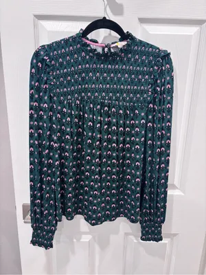 Boden Green Smocked Floral Blouse size 8 thumbnail 8