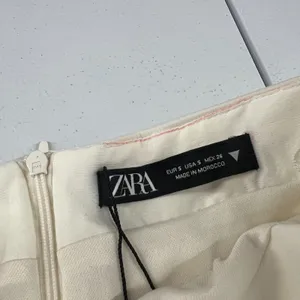 Zara Mini Skirt Womens Small Off White Stretch Ruched Everyday Wear Classic‎ thumbnail 9