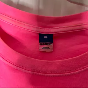 Old Navy Pink Short Sleeve Tee thumbnail 2