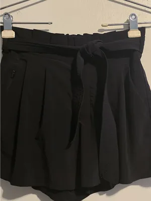 Athleta Black High-Waist Paperbag Tie Shorts thumbnail 3