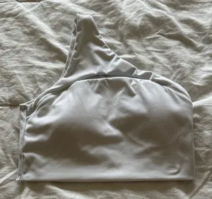 Alphalete One-Shoulder Sports Bra in Light Gray thumbnail 1
