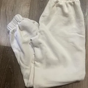 SheIn White Sweatpants thumbnail 1