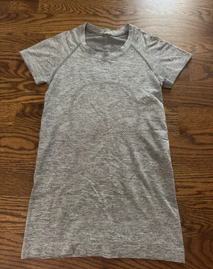 Lululemon Swiftly Tech Short Sleeve thumbnail 1