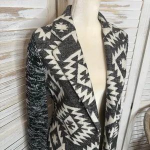 SKIES ARE BLUE Women's Medium Knit Blazer Aztec Southwest Black White Cardigan thumbnail 10
