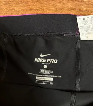 Nike Pro dri fit women’s 3” black shorts with purple waist band - XL thumbnail 3