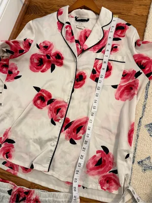 Kate Spade Roses Satin Pajama Set Long Sleeve Top and Shorts Size Large thumbnail 11