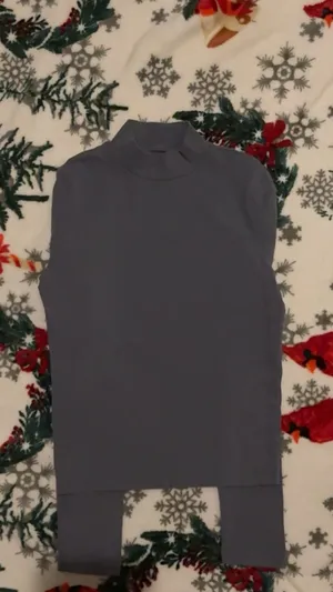 Hollister Gray mock neck long sleeve shirt thumbnail 3