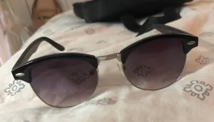 Black Cat Eye Sunglasses thumbnail 2