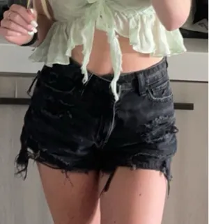 American Eagle Mom Shorts thumbnail 1