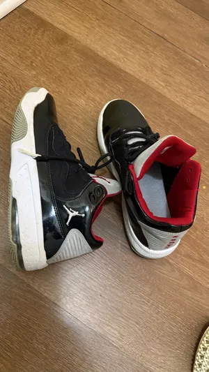 Jordan Max Aura 2 Sneakers Shoes Men’s Size 8.5 thumbnail 5